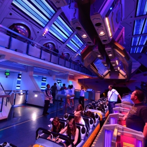 Hyperspace-Mountain-04