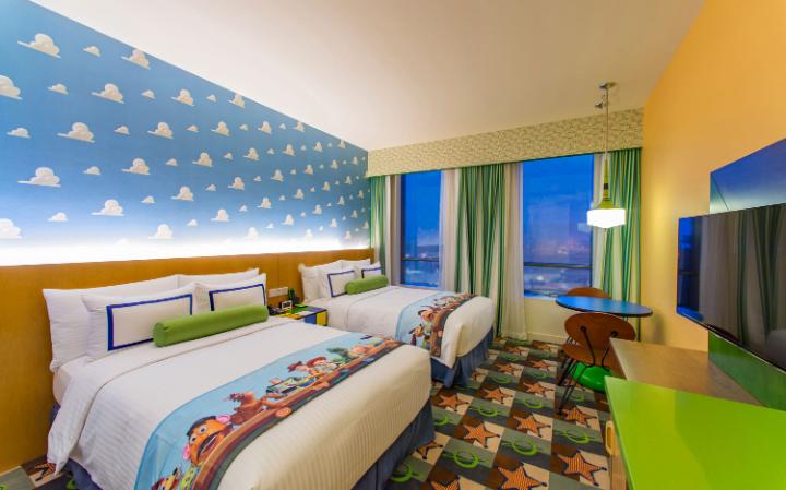 toy-story-hotel-disneyland-shanghai-bedroom-large.jpg