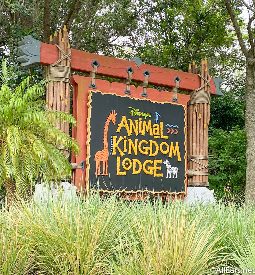 Animal-Kingdom-Lodge-Entrance_.jpg