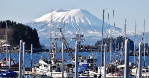 volcanoes-Misc_Sitka_mt-edgecumbe-barbara-mundt.jpg