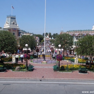 Main-Street-USA-DL-021