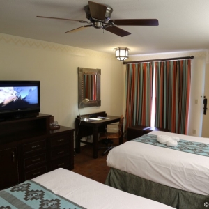 Coronado-Springs-Room-012