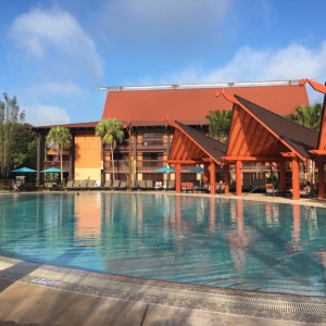 Polynesian-village-quiet-pool-11