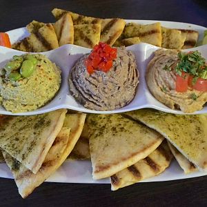 Planet-hollywood-hummus