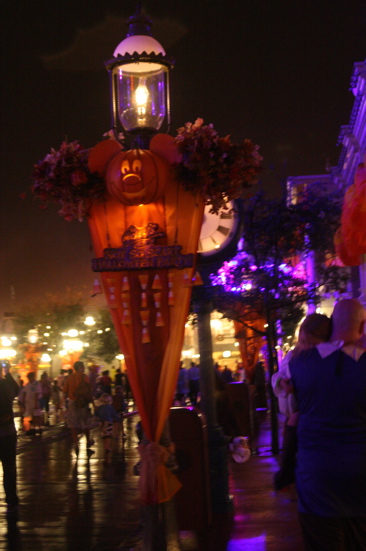 Halloween Decorations - Magic Kingdom
