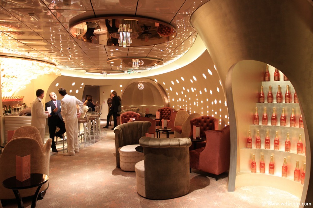 Disney Fantasy Nightclubs and Lounges