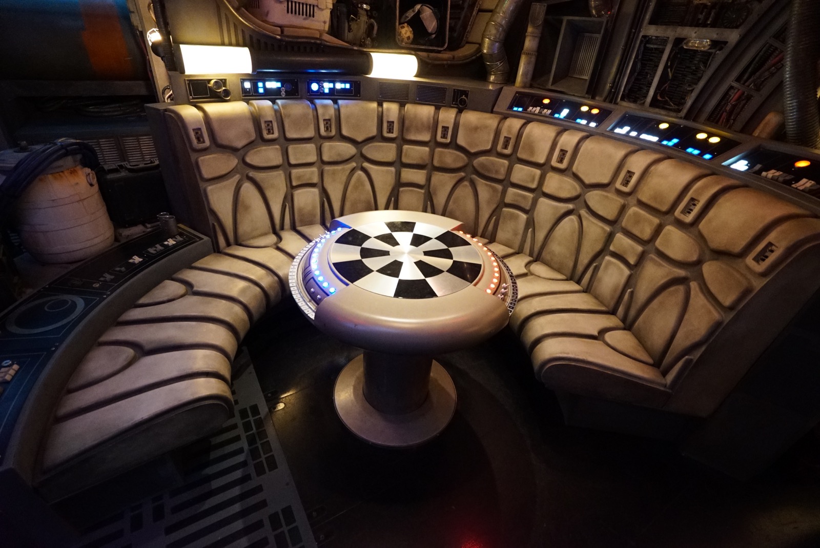 Star Wars Galaxy's Edge 008.jpg | The DIS Disney Discussion Forums ...