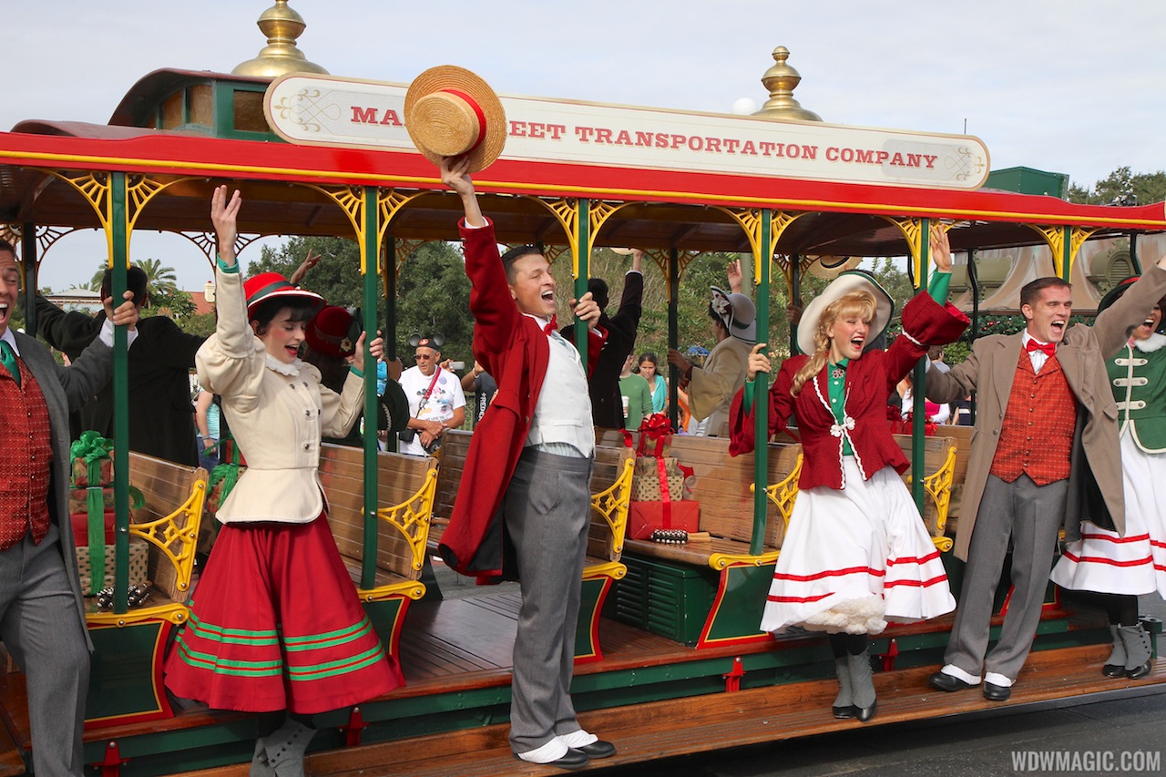 Main-Street-Trolley-Show_Full_19776.jpg