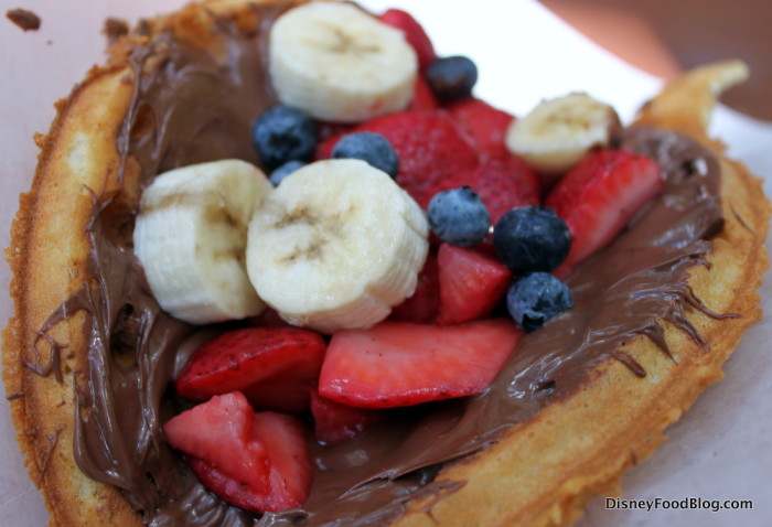 So-much-Nutella-Waffle-Sleepy-Hollow-700x478.jpg